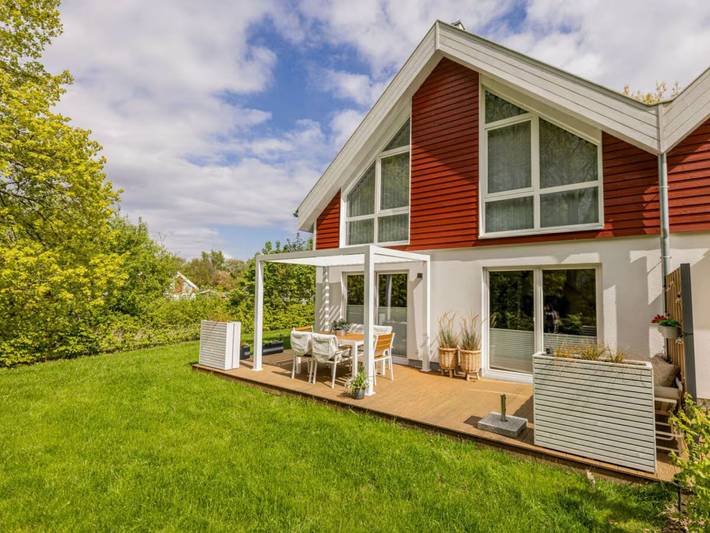 Ferienhaus für 4 Personen, mit Terrasse und Garten sowie Sauna und Whirlpool