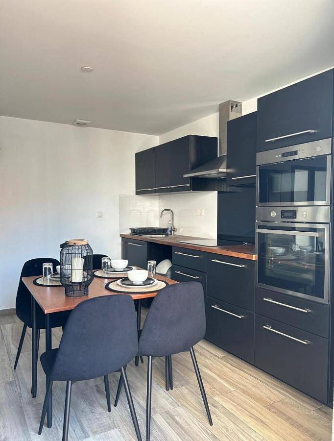 Appartement entier, One-Bedroom Apartment in Monéteau, Région d'Auxerre
