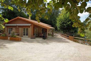 Gîte pour 6 personnes, avec jardin et jacuzzi, animaux acceptés à Scillé