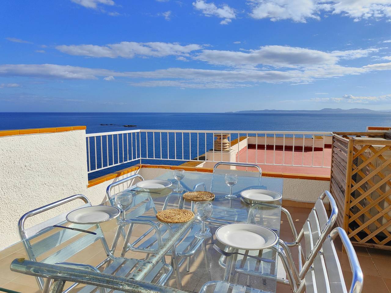 Apartamento entero, Apartamento costero en Roses para 5 personas con terraza in Roses, Alt Empordà