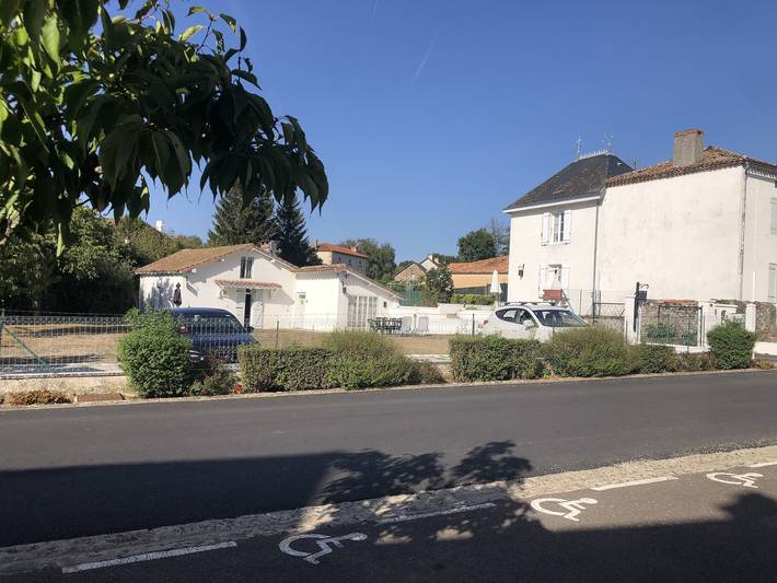 Gîte pour 6 personnes, animaux acceptés à Oradour-Fanais - 2