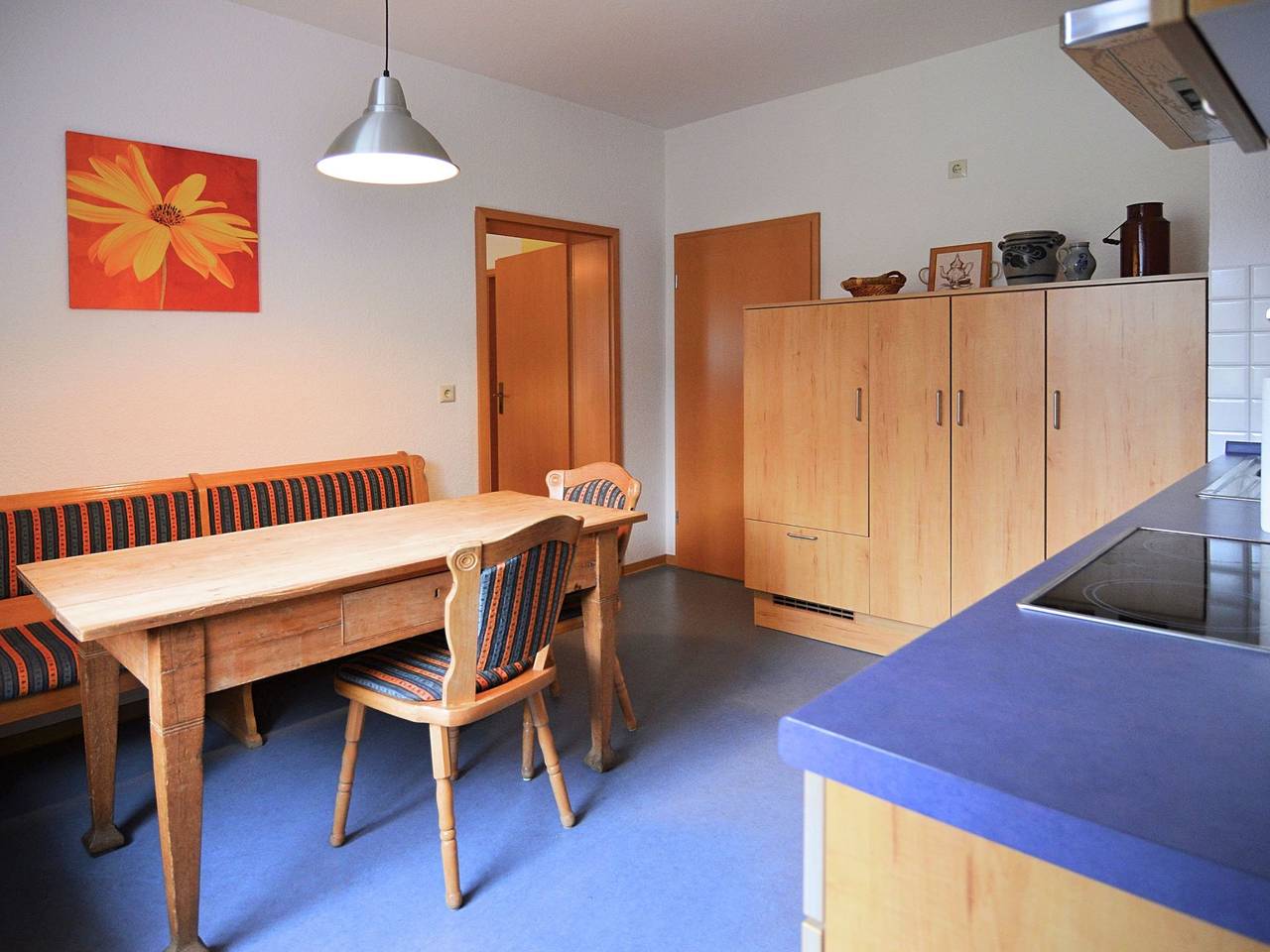 Ganze Wohnung, Sonnige Ferienwohnung in Huddingen in Waldnähe in Bad Wildungen, Waldecker Land