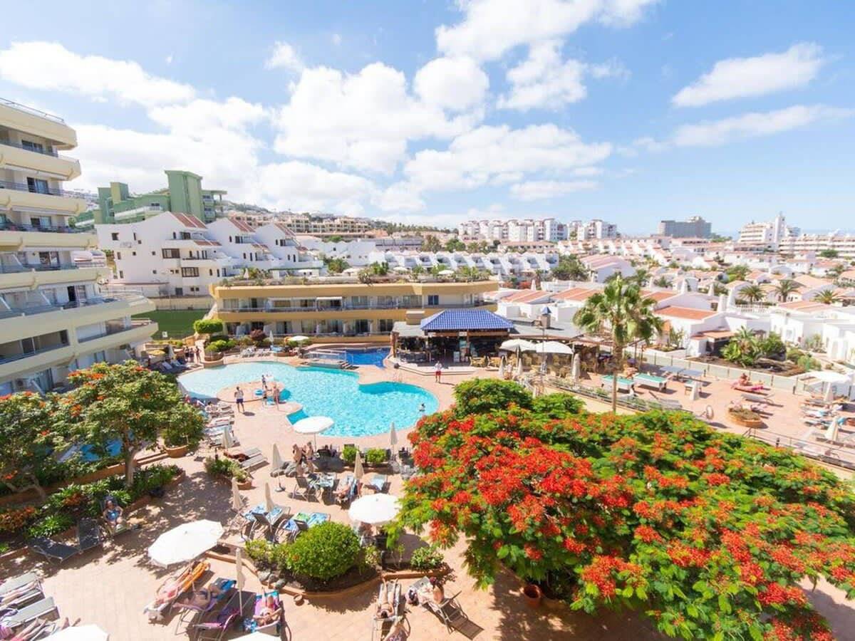 Apartamento entero, Apartamento de vacaciones para 4 personas con balcón/terraza in Playa Puerto Colón, Adeje