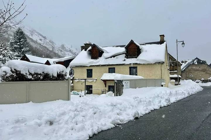 Maison de vacances pour 12 personnes, avec jardin à Aragnouet