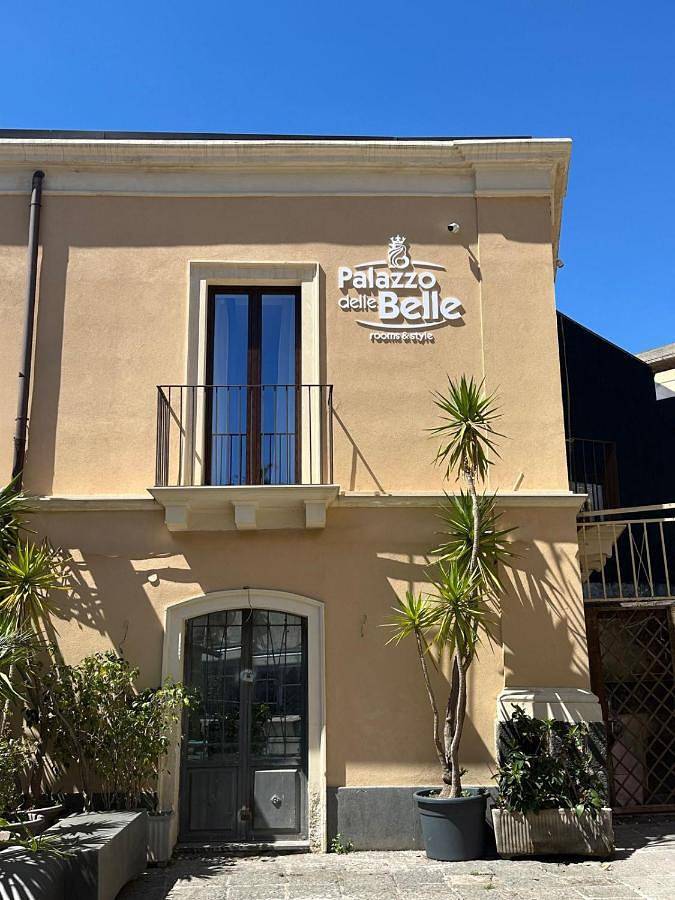 BnB für 2 Personen, mit Balkon und Ausblick in Catania