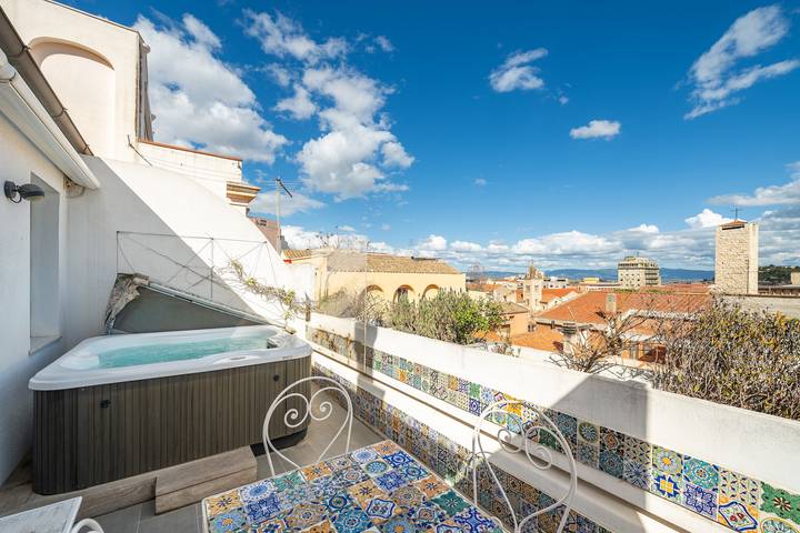 Ferienwohnung für 4 Personen, mit Balkon und Whirlpool in Cagliari - 2