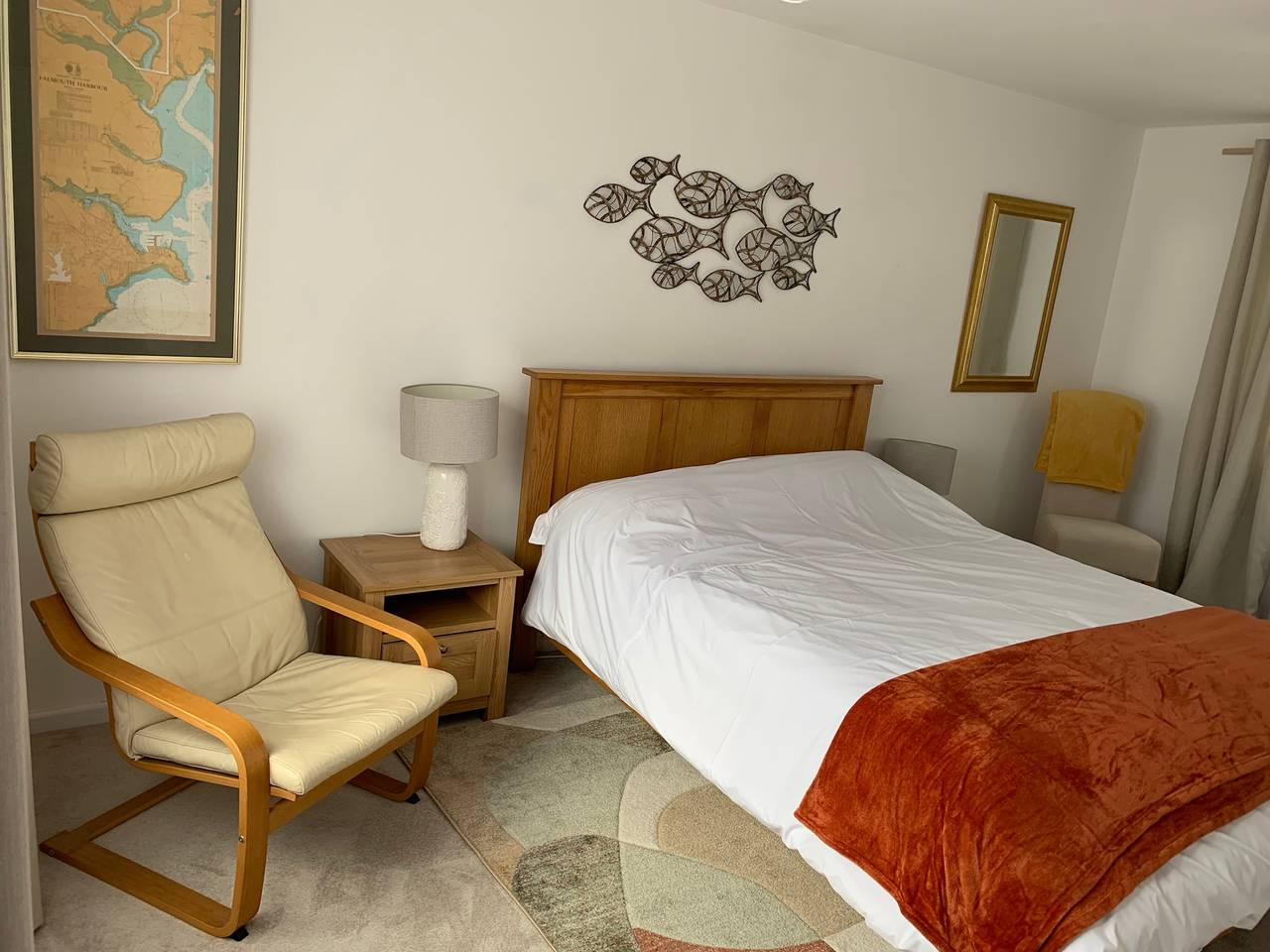 2 Bed-Sleeps 4-Parking-Pets-10 min walk to Beach in Falmouth (Cornwall), Cornwall