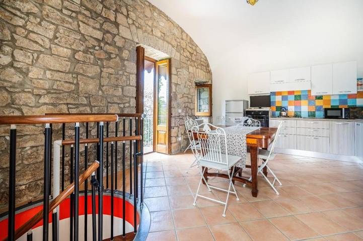 Casa vacanza per 4 persone, con panorama e giardino - 1
