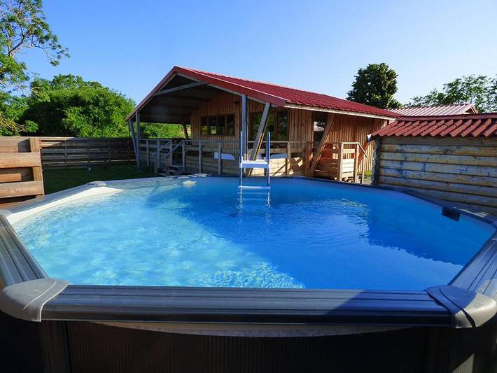 Camping pour 6 personnes, avec piscine et bassin pour enfant ainsi que vue et jardin dans Fontenay-le-Comte - 3