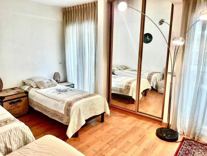 Gîte pour 4 personnes, avec vue et terrasse, animaux acceptés dans Bijou Plage Cannes - 3