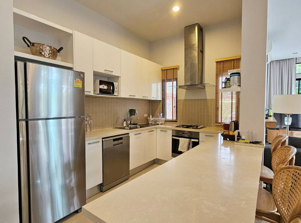 Serene pool villa near Laguna, Bangtao beach in Provincia de Phuket