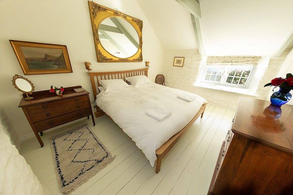 Friendly Fisherman's Cottage with a modern twist and large garden near the coast in Boscastle, Pentire Point - Widemouth
