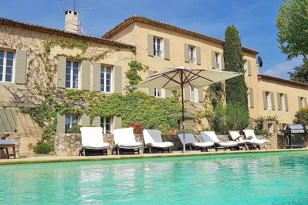 Fabuleuse propriété de 18 chambres avec piscine chauffée et jardin clos in Lambesc, Région d'Aix-en-Provence