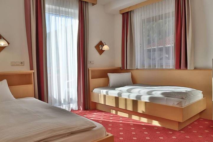 Doppelzimmer mit Dusche, Wc - Posauner, Pension in Hohe Tauern, Dorfgastein