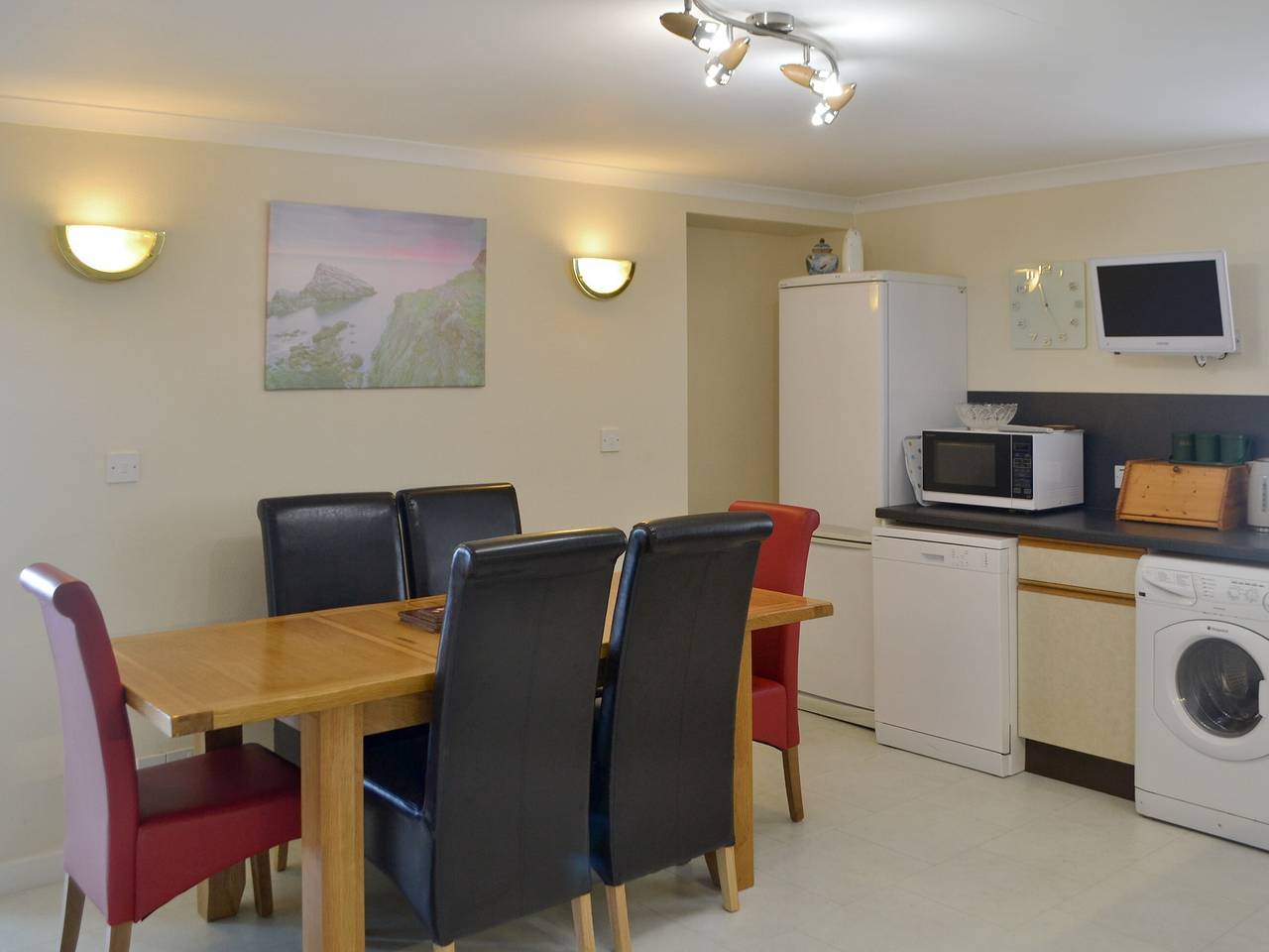 Seabreezes - Uk30690 in Portknockie, Moray