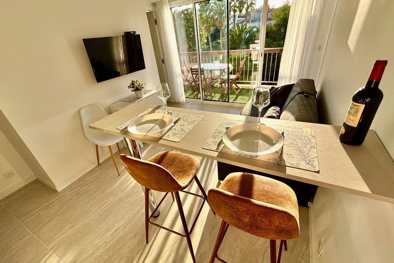 Geheel vakantieappartement, Vakantieappartement voor 3 personen met balkon in Antibes, Middellandse Zeekust (Frankrijk)