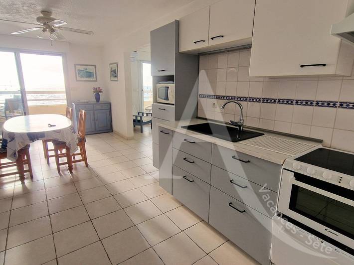 Ferieleilighet for 4 personer, med terrasse i Sete