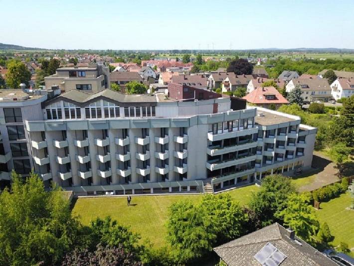 Hotel für 2 Personen, mit Balkon und Whirlpool sowie Terrasse und Garten