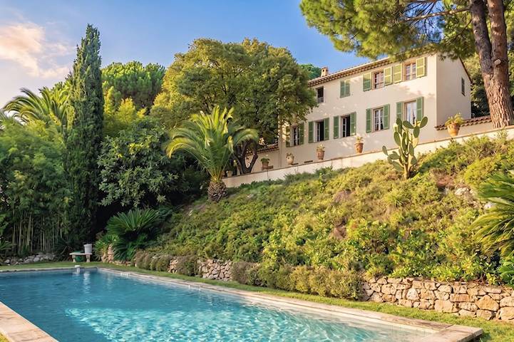 Chalet para 8 personas, con jardín y piscina - 1