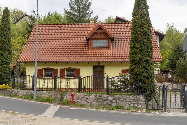 Ferienhaus für 12 Personen, mit Garten und Ausblick, mit Haustier