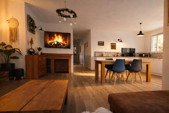 Location de vacances pour 8 personnes, avec terrasse et vue à Bouleternère - 2