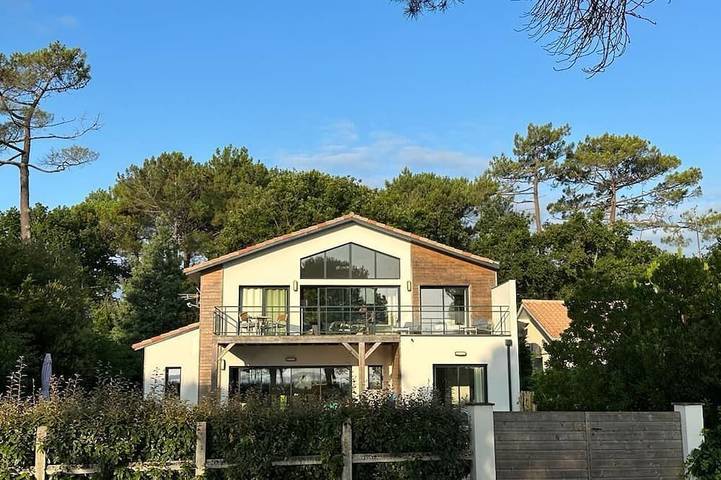 Maison de vacances pour 8 personnes, avec balcon et jardin à Carcans