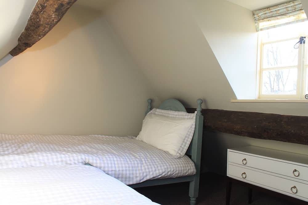 Charming Victorian Wool Cottage on the Cotswold Way in Winchcombe. in Winchcombe, Gloucestershire