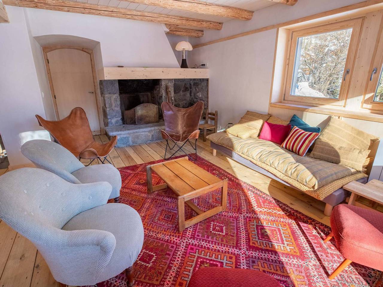 Chalet espacioso en Méribel con terraza soleada y chimenea in Méribel, Les Allues