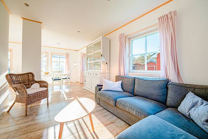 Ferienhaus für 6 Personen, mit Terrasse und Sauna sowie Garten in Wiek - 4