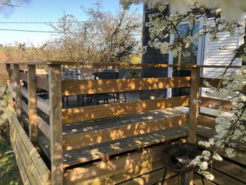 Gîte pour 6 personnes, avec terrasse ainsi que piscine et jacuzzi, animaux acceptés à Saint-Léger-sur-Dheune
