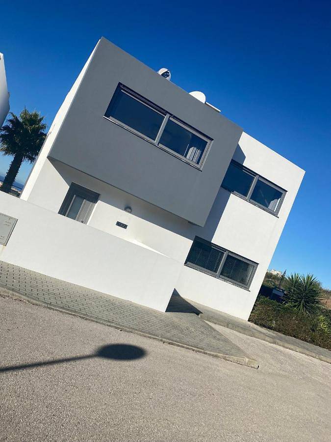 Exclusieve Villa met zeezicht en privézwembad in Atalaia in Atalaia, Distrito de Lisboa