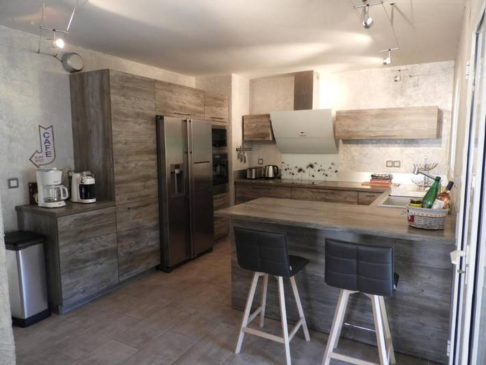 Location de vacances pour 12 personnes, avec piscine et jardin, animaux acceptés à Dauphin (homonymie) - 4