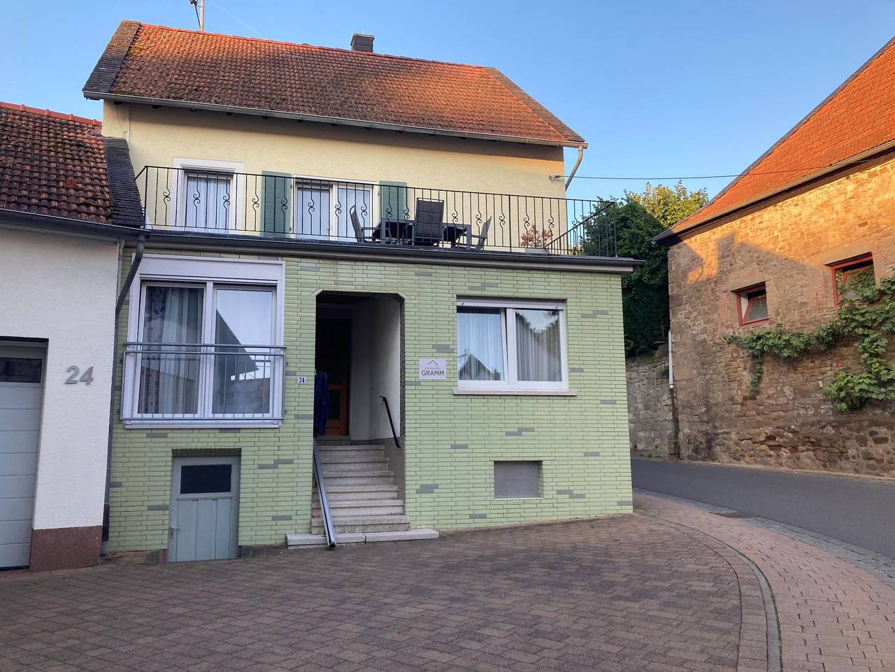 Ferienhaus Gramm - 9-Bettwohnung, Dusche, Wc, Nichtraucher in Nußbaum, Pfälzer Bergland