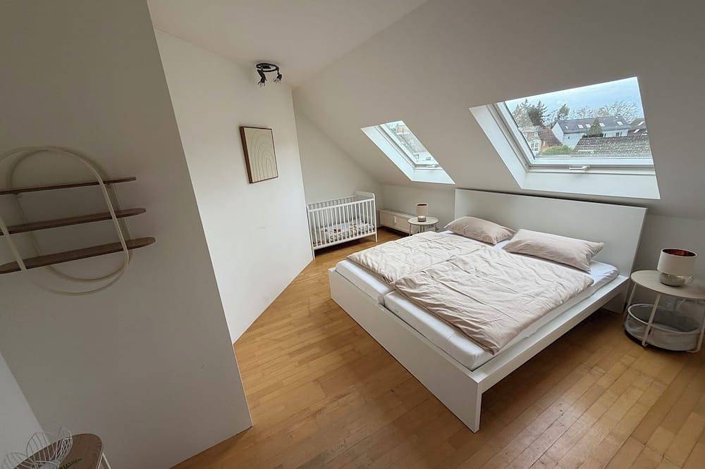 Ganze Wohnung, Wohnung für 6 Personen - Nähe Flughafen Fra in Kelsterbach, Südhessen
