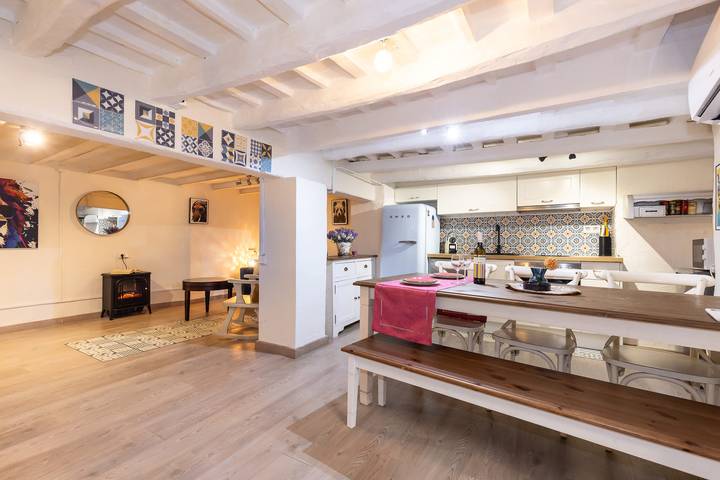 Entire apartment, Apartment by the Cathedral in Tarragona, Costa Dorada