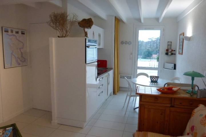 Gîte pour 6 personnes, avec piscine et jardin dans Plage De L Arneche Meschers Sur Gironde - 2