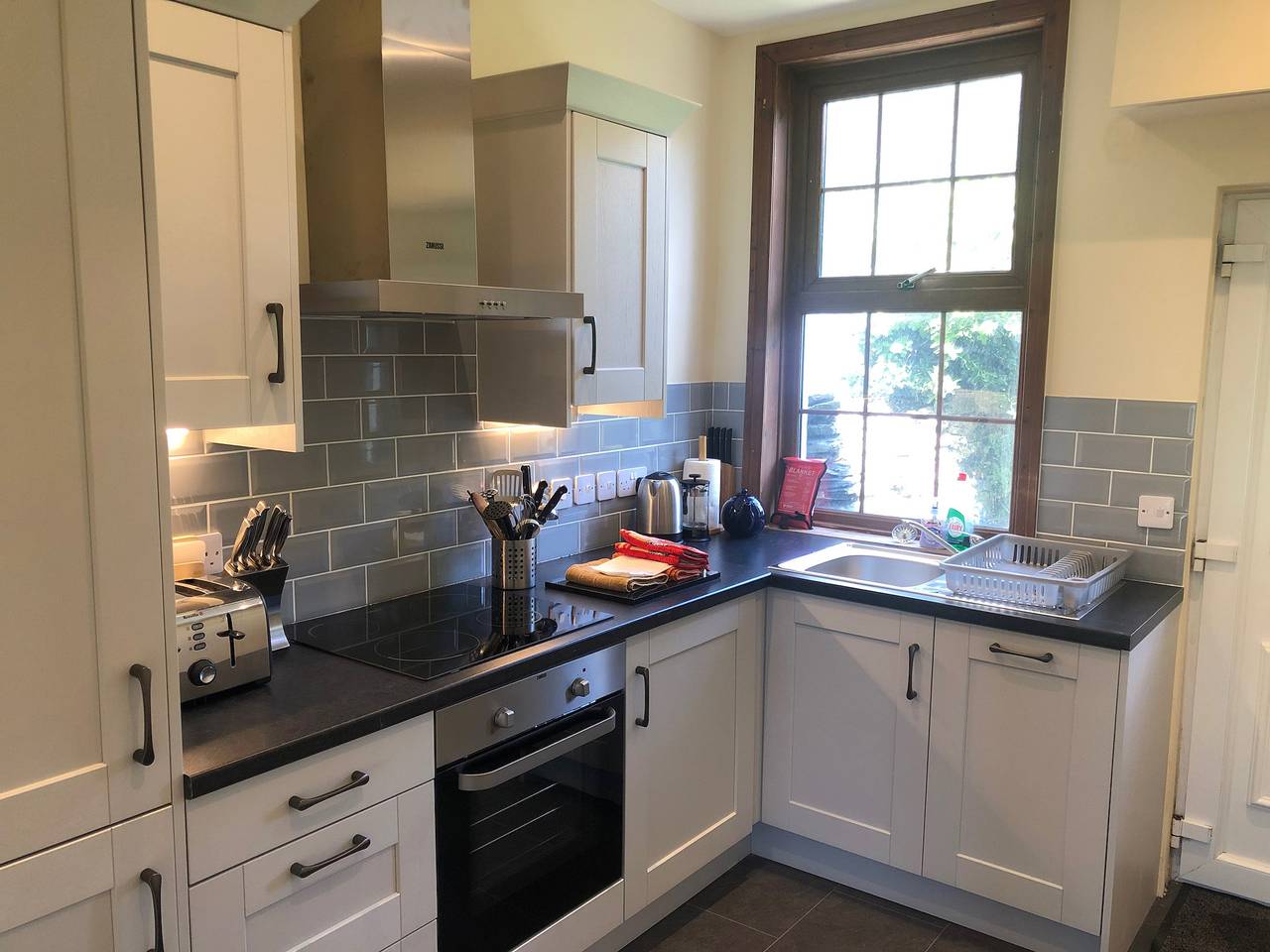 Railway Cottage in Fairbourne, Snowdonia