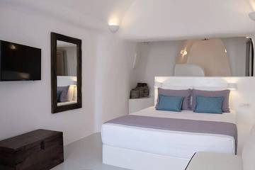 Apartahotel para 2 Personas en Oia, Santorini, Foto 1
