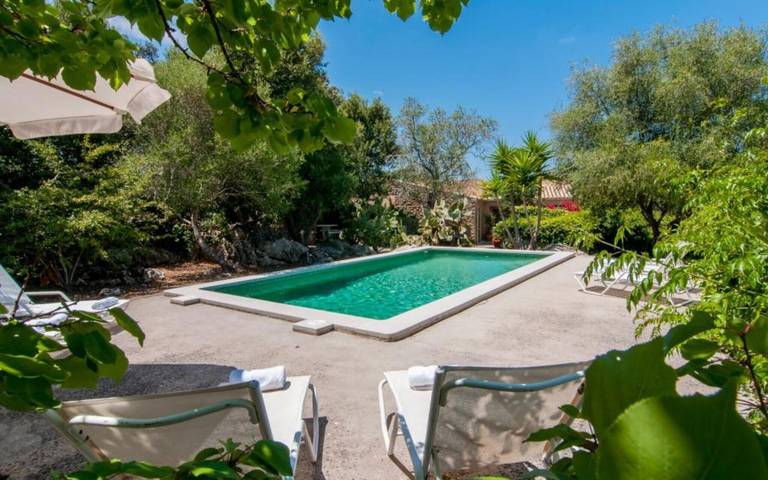 Villa 'Es Romagueral' mit Bergblick, privatem Pool und WLAN in Artà, Mallorca Osten