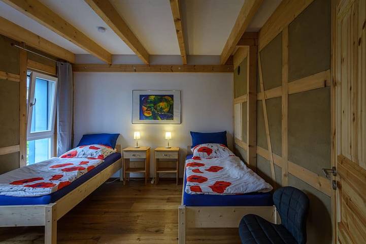 Ganze Wohnung, Großzügige Ferienwohnung in sanierter Bauernscheune in Höckendorf, Klingenberg