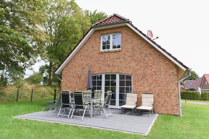 Ferienhaus für 6 Personen, mit Terrasse und Garten sowie Sauna und Ausblick