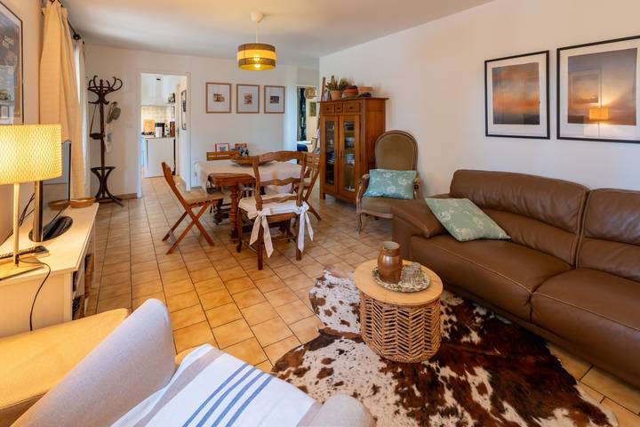 Holiday Home “Chez Odette et Marcel” with Mont Ventoux View, Wi-Fi & Air Conditioning in Lagarde-Paréol, Vaucluse