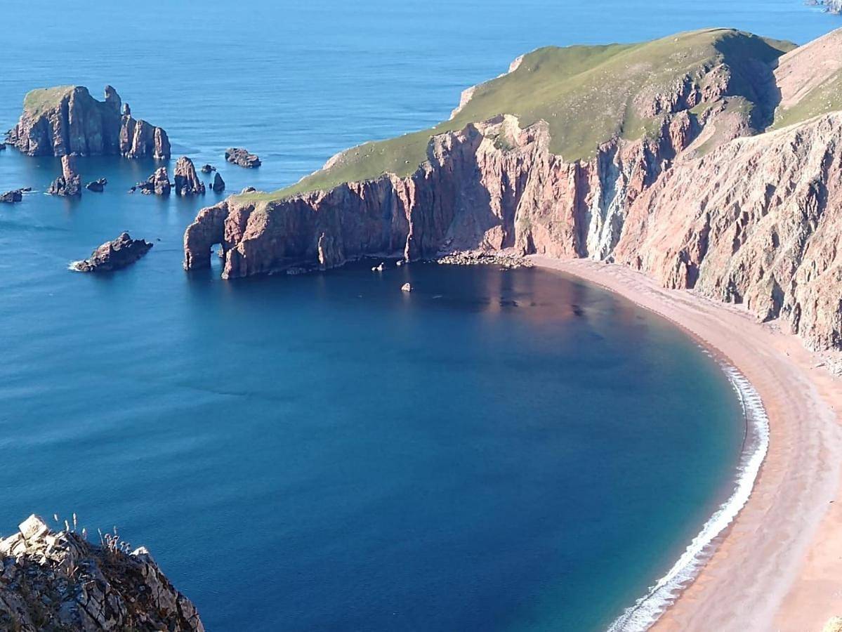 Twin Room with Shared Toilet in Shetland Islands