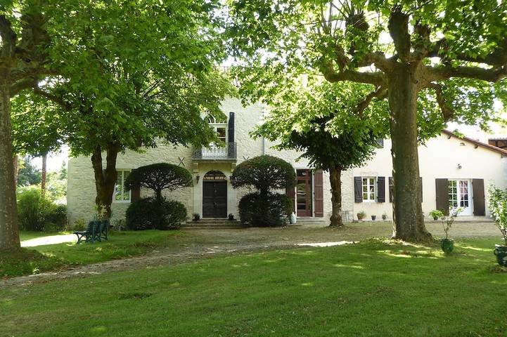 Gîte pour 2 personnes, avec jardin et terrasse à Créon-d'Armagnac
