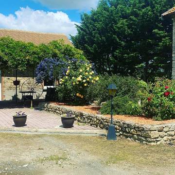Maison de campagne pour 4 personnes, avec terrasse à Asnières-sur-Vègre