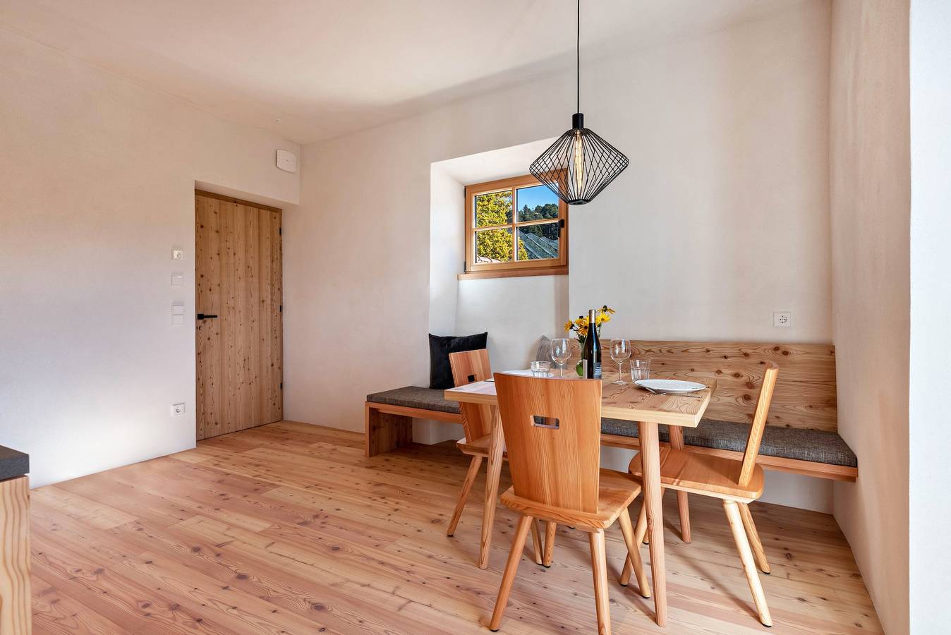 Ganze Wohnung, Ferienwohnung Hof im Thal Apt Lärche mit Bergblick, Balkon und Wlan in Aldein, Südtirol