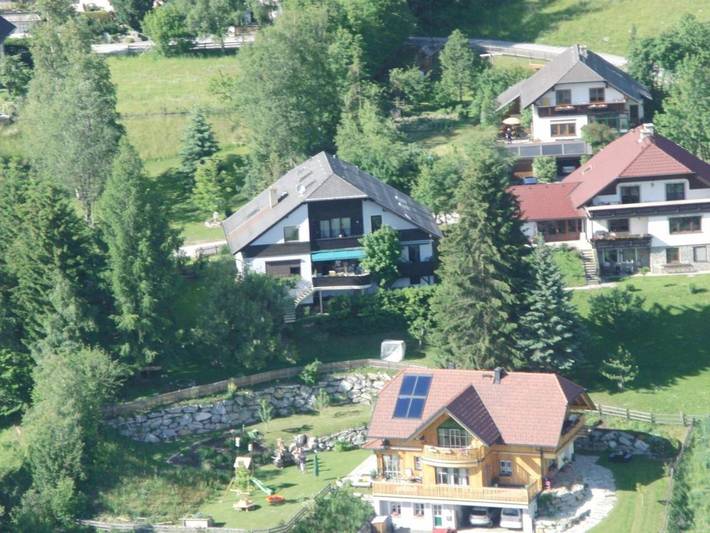 BnB für 6 Personen, mit Terrasse und Garten sowie Sauna und Ausblick im Lungau