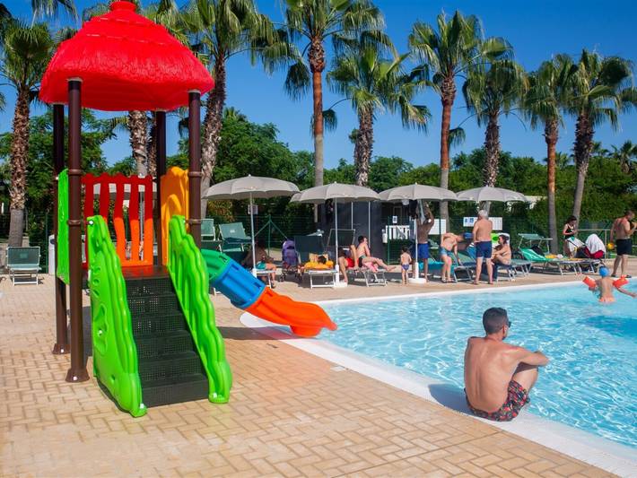 Ferienhaus für 4 Personen, mit Terrasse und Kinderpool in den Abruzzen - 4