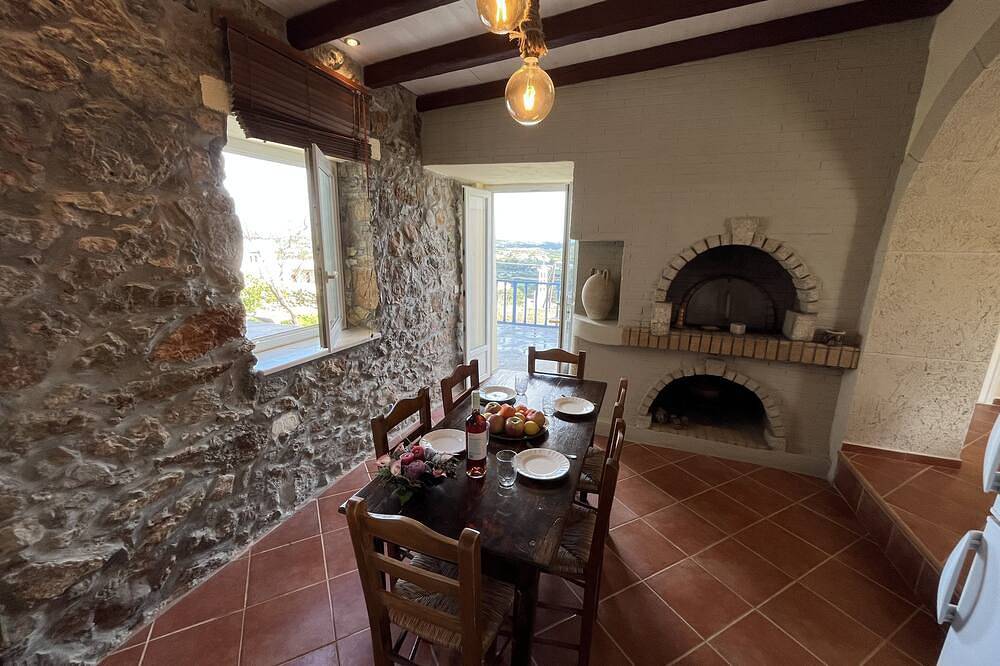Volari House\nfor a delightful relaxing stay! in Kythira