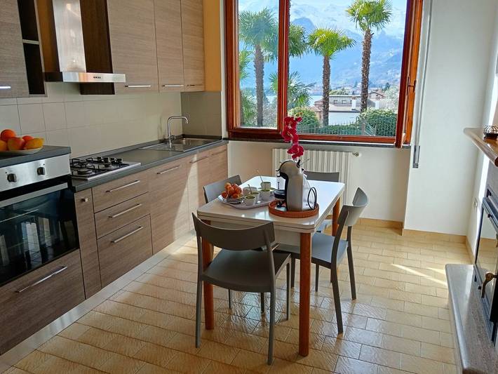 Gîte pour 4 personnes, avec vue sur le lac et vue ainsi que balcon/terrasse et balcon à Domaso - 2